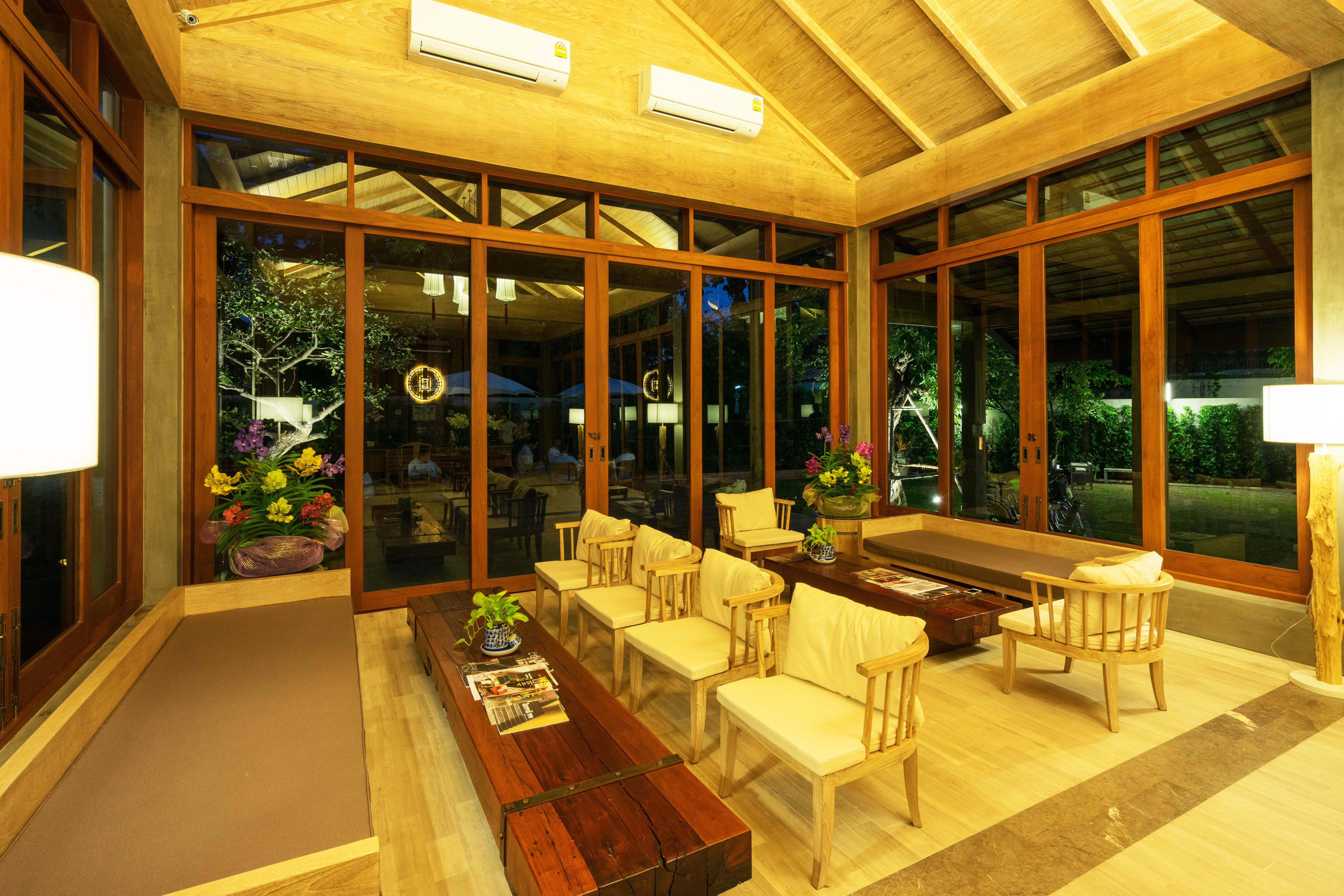 Chu Hotel Chiang Mai Exterior photo